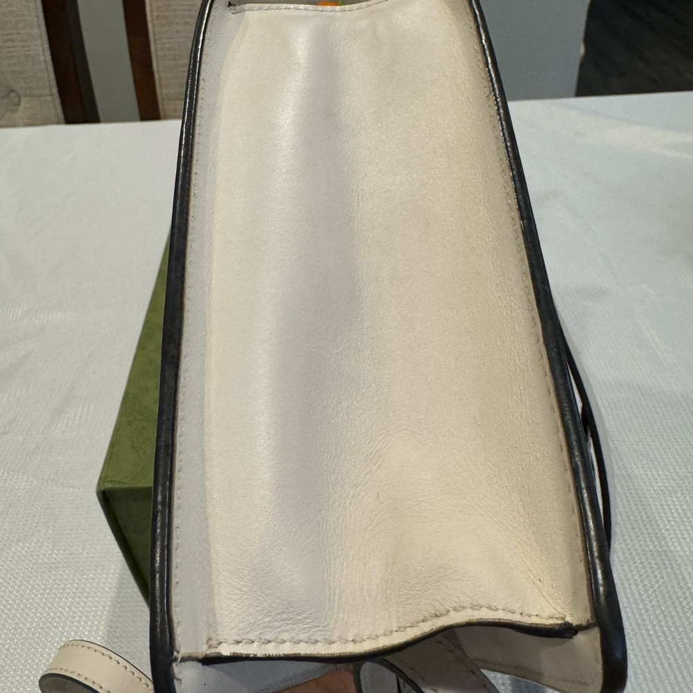 Authentic Gucci Sylvie small bag - Picture 15 of 16